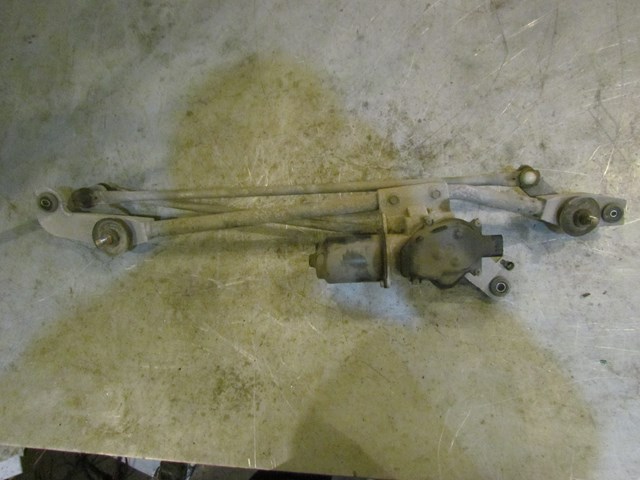 2003 Nissan 350Z Winshield Wiper Motor