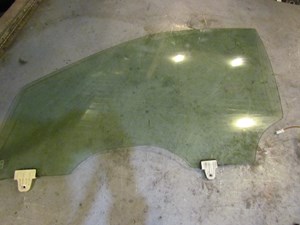 2006 Infiniti G35 Sedan Front LH Driver Door Glass