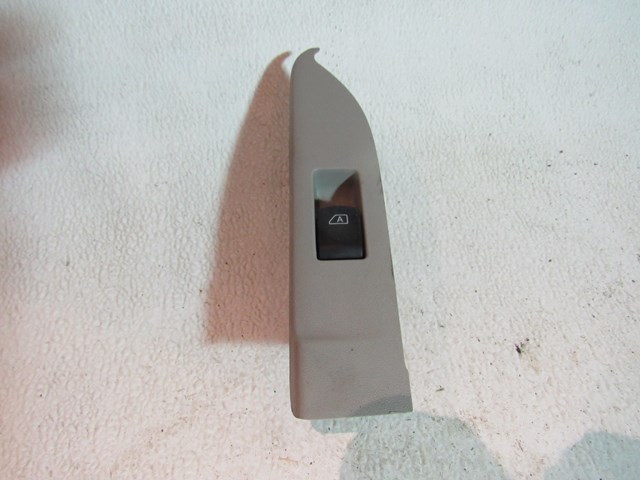 2006 Infiniti G35 Sedan Rear RH Passenger Door Switch