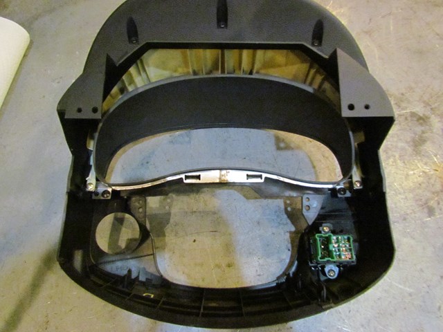 2006 Infiniti G35x Sedan Speedometer Bezel Surround Trim 