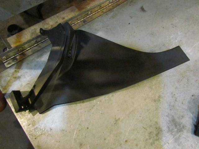 2006 Infiniti G35x Sedan LH Driver Kick Panel SNOW On/Off Switch