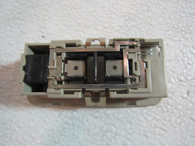 2006 Infiniti G35x Sedan Rear RH Dome Light Map Light-NO BULB