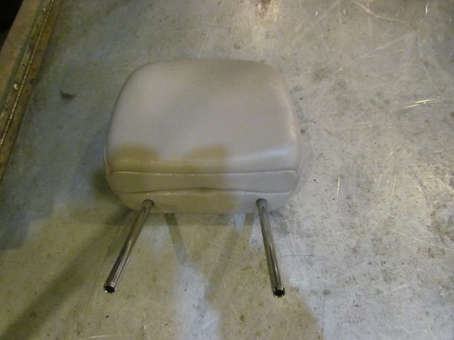 06 Infiniti G35x Sedan Front RH Passenger Head Rest Headrest