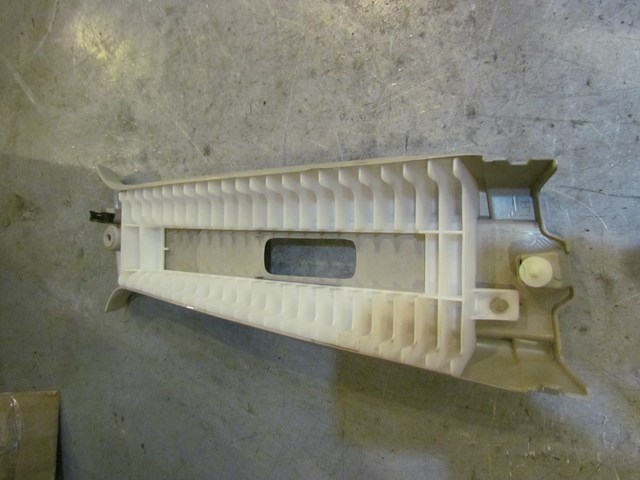 2006 Infiniti G35x Sedan LH Driver Upper B Pillar Trim