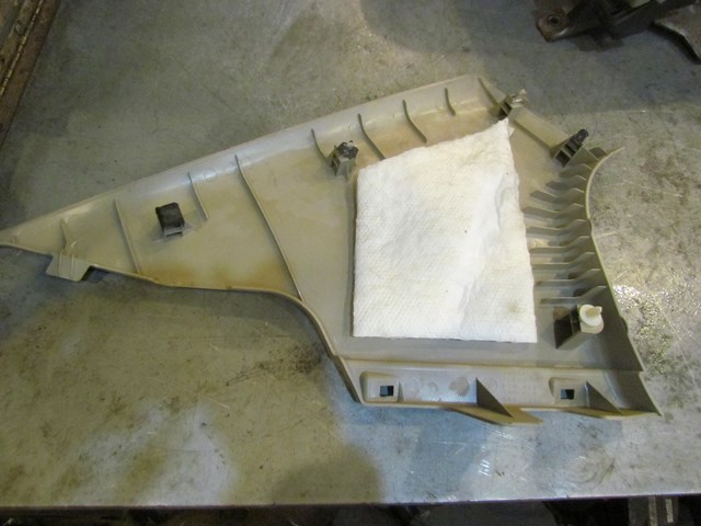 2006 Infiniti G35x Sedan RH Passenger C Pillar Trim Panel-Stone