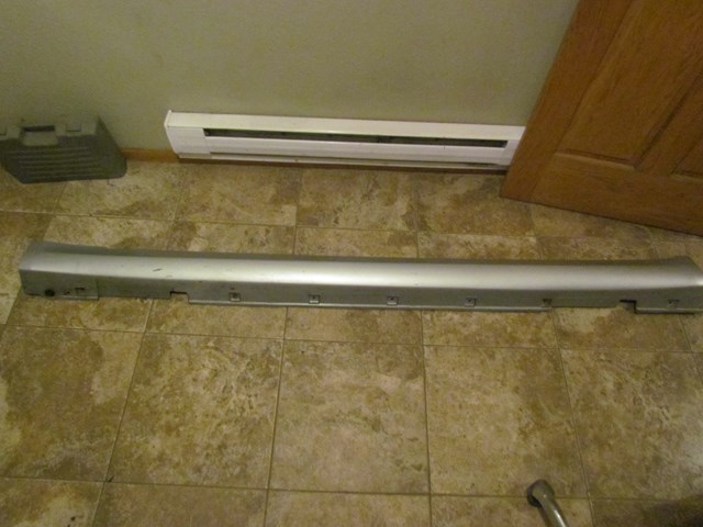 2006 Infiniti G35x Sedan LH Driver Side Skirt Silver OEM 76851AC702