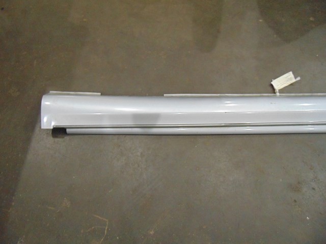 2006 Infiniti G35x Sedan LH Driver Side Skirt Silver OEM 76851AC702