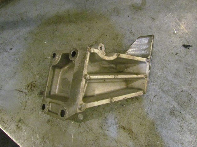 2006 Infiniti G35x Sedan LH Driver Engine Mount