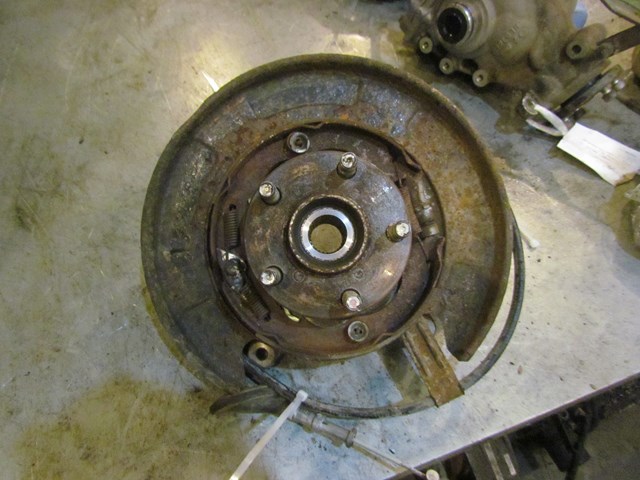 2010 Subaru WRX Hatchback Rear RH Passenger Spindle