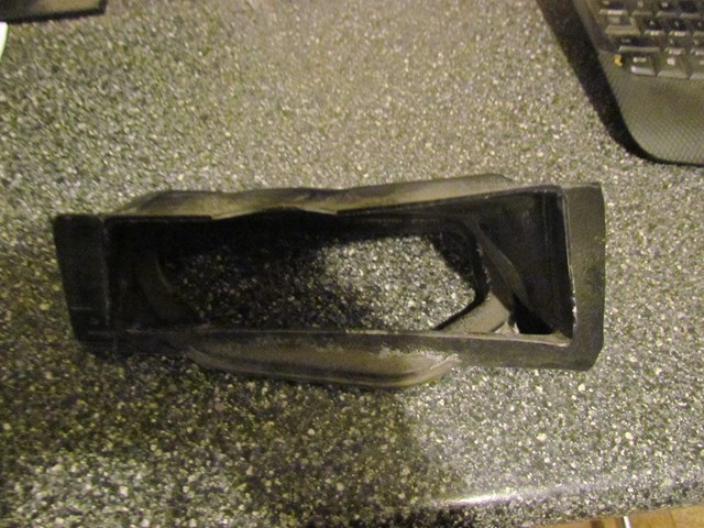 2005 Infiniti G35x Sedan RH Air Intake Duct 66852 AM800