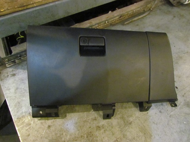 2003 Infiniti G35 Coupe RH Passenger Glove Box