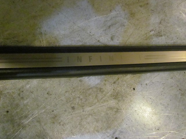 2003 Infiniti G35 Coupe RH Passenger Door Sill Kick Trim