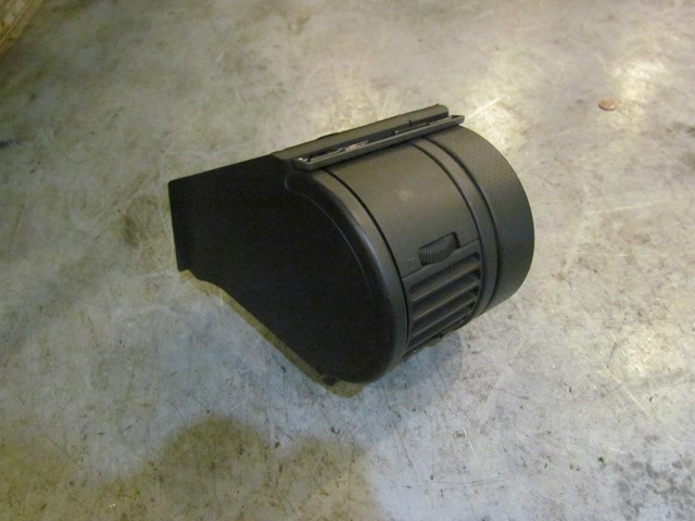 2003 Infiniti G35 Coupe LH Driver Outer Dash Vent