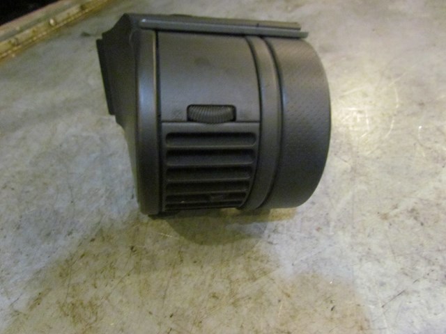 2003 Infiniti G35 Coupe LH Driver Outer Dash Vent