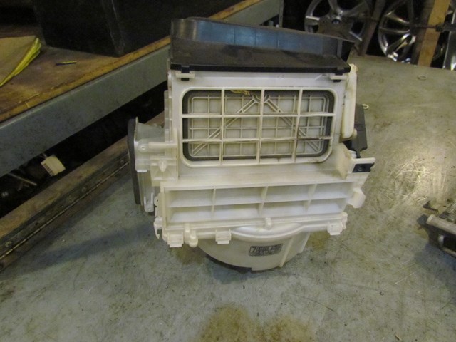 2003 Infiniti G35 Coupe Blower Motor Assy 27200 AM600