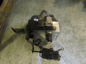 2003 Infiniti G35 Coupe ABS Pump 47600 AM400