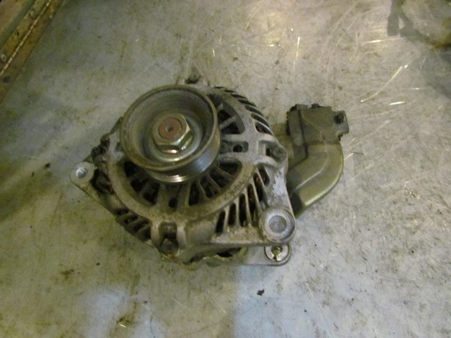 2003 Infiniti G35 Coupe Alternator 23100 CD010