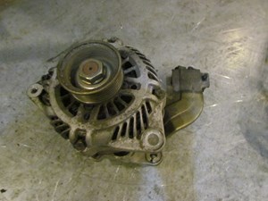 2003 Infiniti G35 Coupe Alternator 23100 CD010