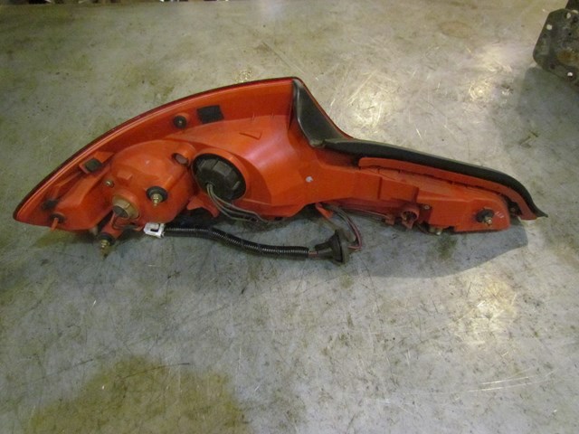 2003 Infiniti G35 Coupe RH Passenger Tail Light