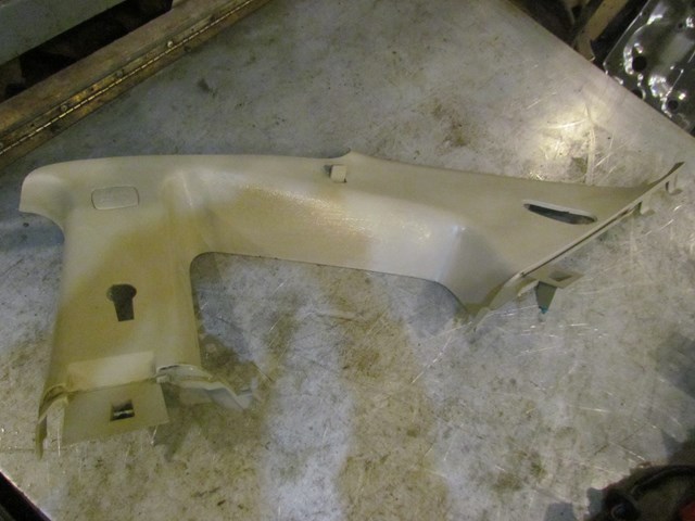 2003 Infiniti G35 Coupe RH Passenger C Pillar Trim 76934 AM800