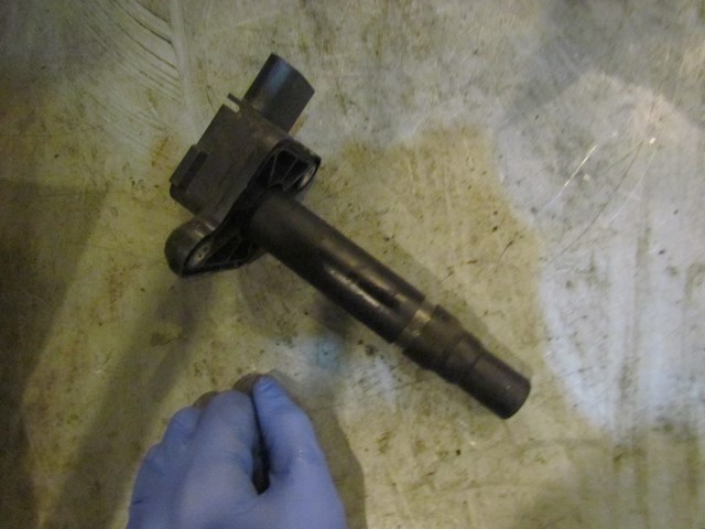 01 Audi A8L D2 Ignition Coil --- 06B 905 115S