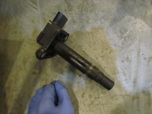 01 Audi A8L D2 Ignition Coil --- 06B 905 115S