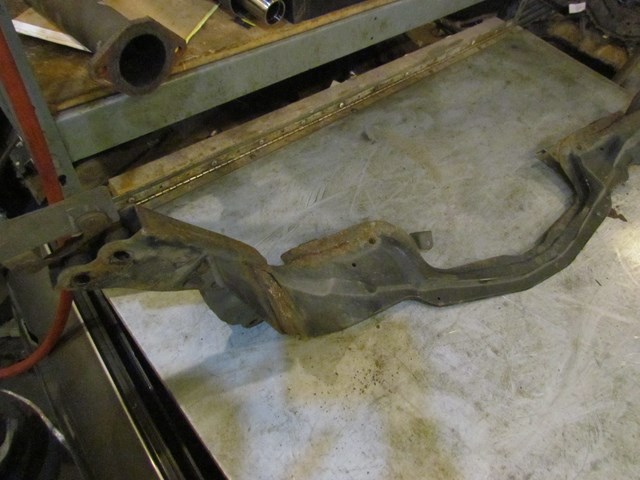 2003 Infiniti G35 Coupe Rear Subframe Brace