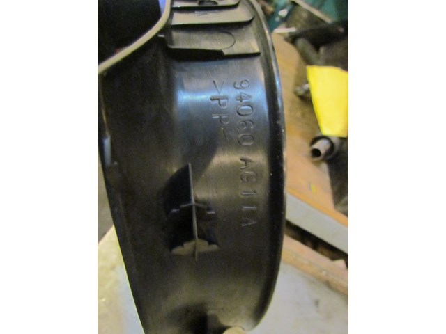 2005 Subaru Legacy GT RH Passenger Door Sill 94060 AG11A