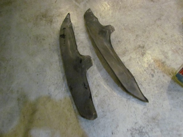 2005 Subaru Legacy GT Sedan Fender Seal Padded Set