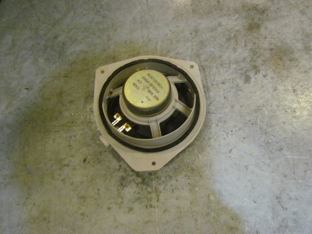 2005 Subaru Legacy GT Front RH Pass Door Speaker 86301AG60A