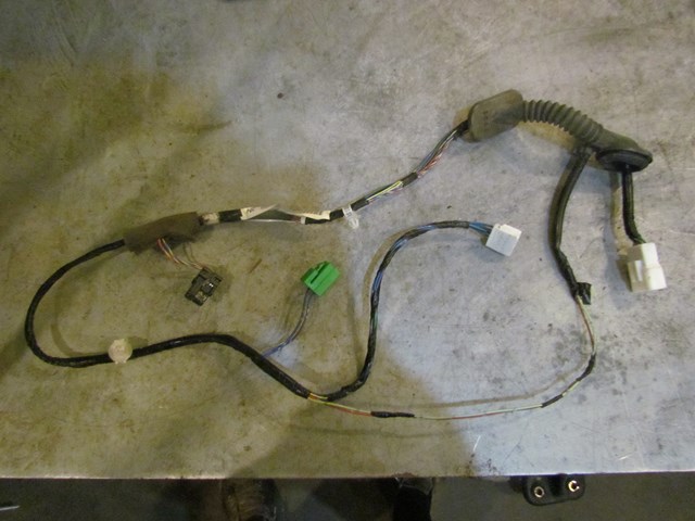 2005 Subaru Legacy GT Rear RH Passenger Door Wiring 81822AG04A