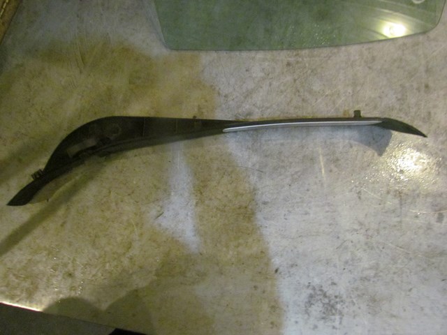 2005 Subaru Legacy GT Rear RH Pass Door Scuff Plate 94061AG10A