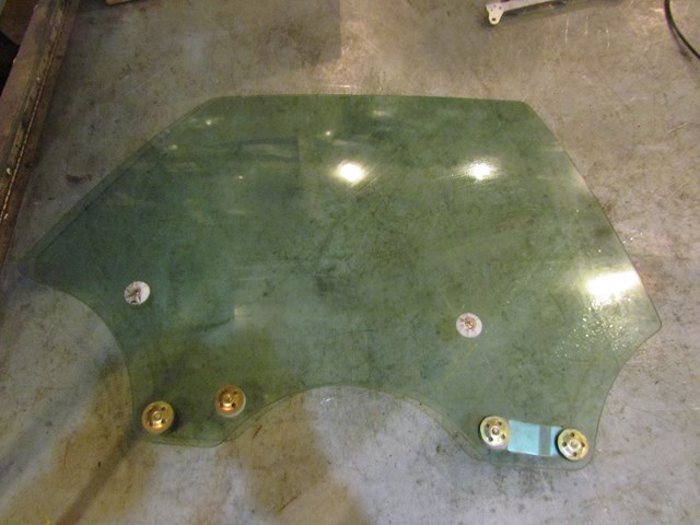 2005 Subaru Legacy GT Rear RH Passenger Door Glass