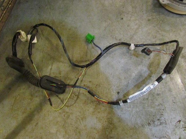 2005 Subaru Legacy GT Rear LH Driver Door Wiring 81822AG04A