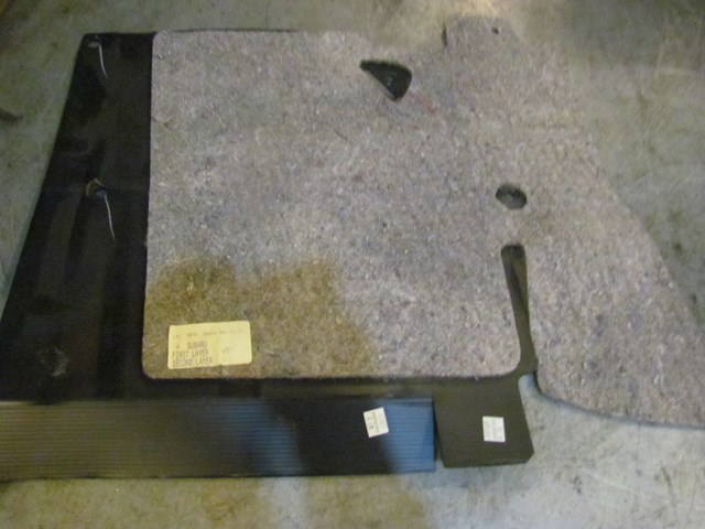 2005 Subaru Legacy GT LH Drivers Behind Seat Trunk Carpet