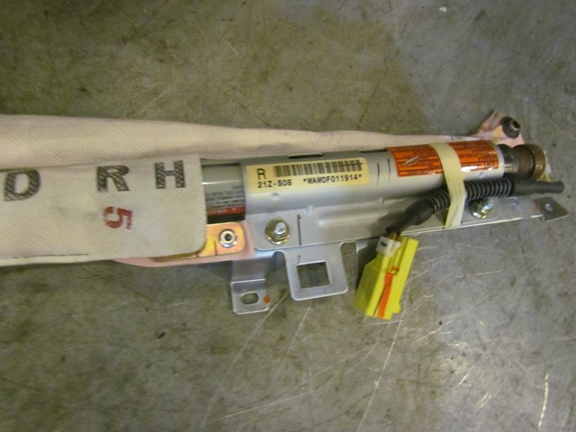 2005 Subaru Legacy GT Sedan RH Passenger Curtain Air 