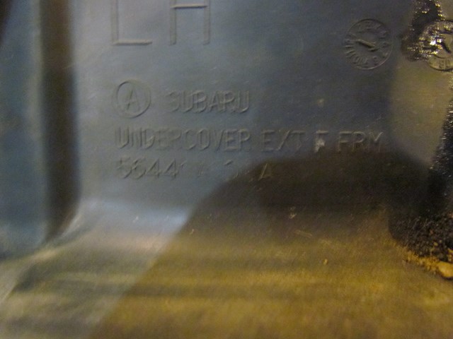 2005 Subaru Legacy GT Front LH Fender Liner Piece