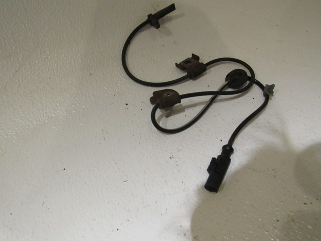 2005 Subaru Legacy GT 2.5 Turbo Front LH Driver ABS Sensor