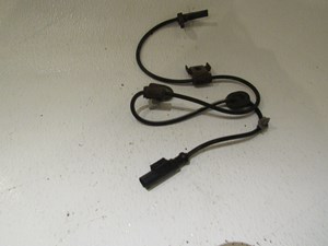 2005 Subaru Legacy GT 2.5 Turbo Front LH Driver ABS Sensor