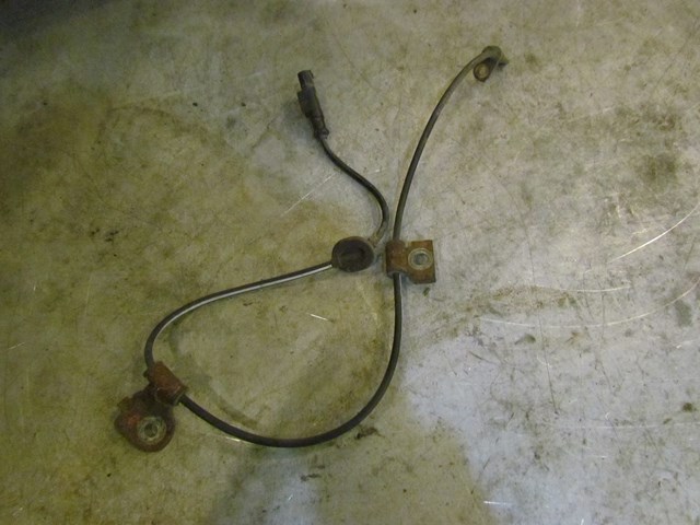 2005 Subaru Legacy GT 2.5 Turbo Front RH Passenger ABS Sensor