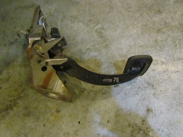 2005 Subaru Legacy GT Turbo AT Brake Pedal