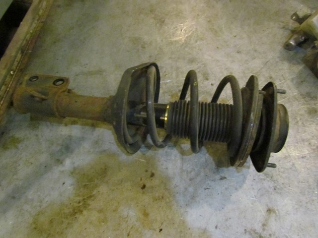 2005 Subaru Legacy GT 2.5 Turbo Front LH Driver Strut