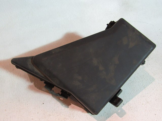 2005 Subaru Legacy GT 2.5 Turbo Engine Fuse Box Cover Box
