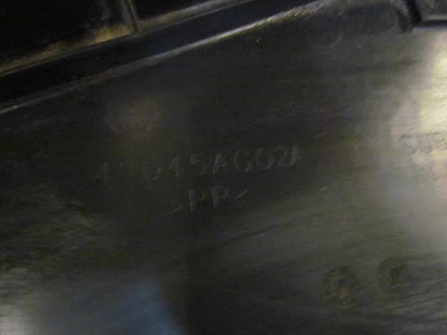 2005 Subaru Legacy GT Rear LH Driver Splash Guard 42045AG02A