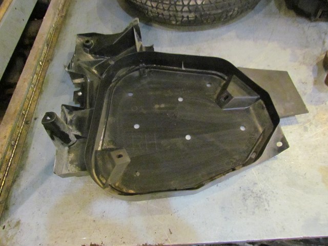 2005 Subaru Legacy GT 2.5 Turbo Rear RH Passenger Splash Shield