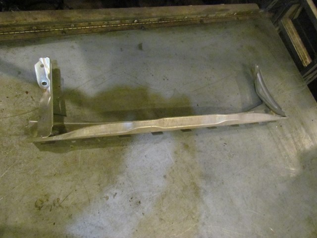 2005 Subaru Legacy GT Rear Bumper Mounting Bracket-Center