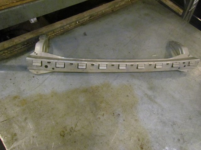 2005 Subaru Legacy GT Rear Bumper Mounting Bracket-Center