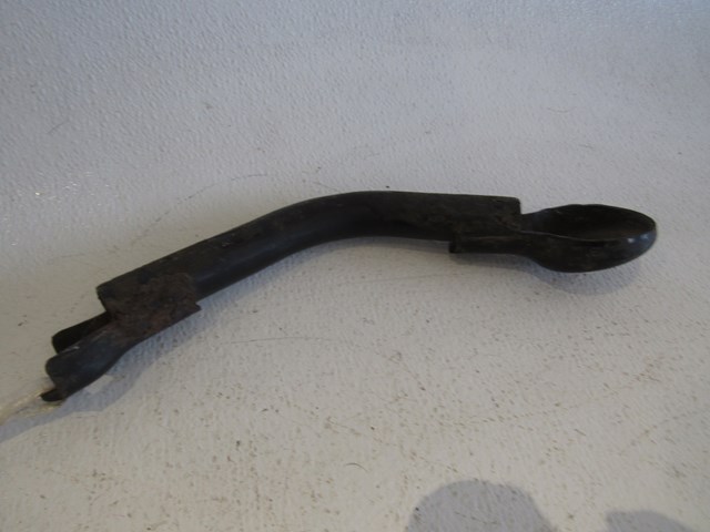 2005 Subaru Legacy GT Rear RH Passenger Chassis Brace