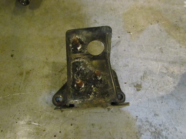 2005 Subaru Legacy GT RH Rear Bumper Reinforcement Mount