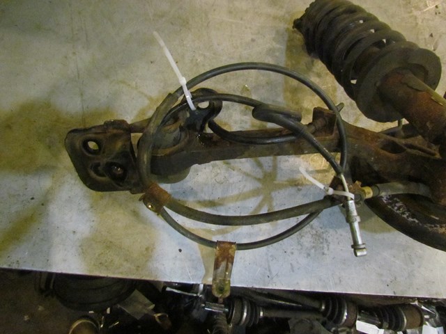 2005 Subaru Legacy GT Rear RH Spindle Hub Assy w/Strut